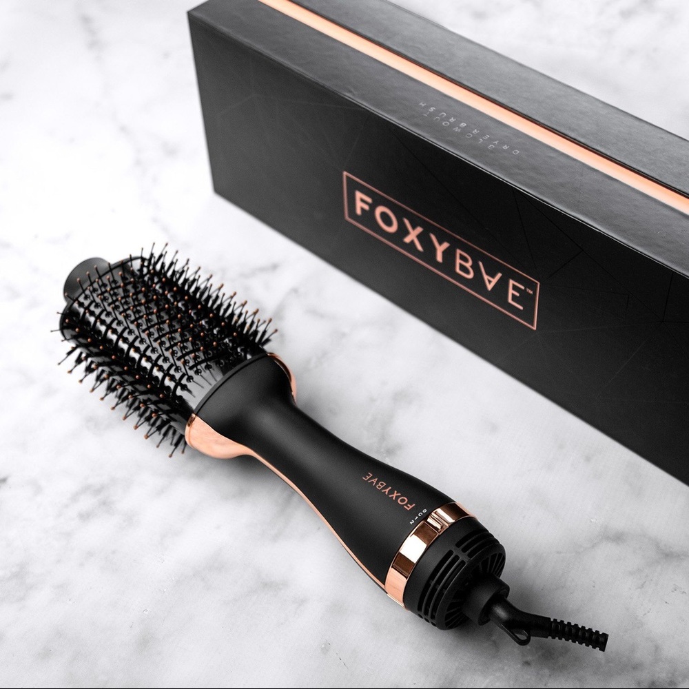Foxybae Hair dryer brush